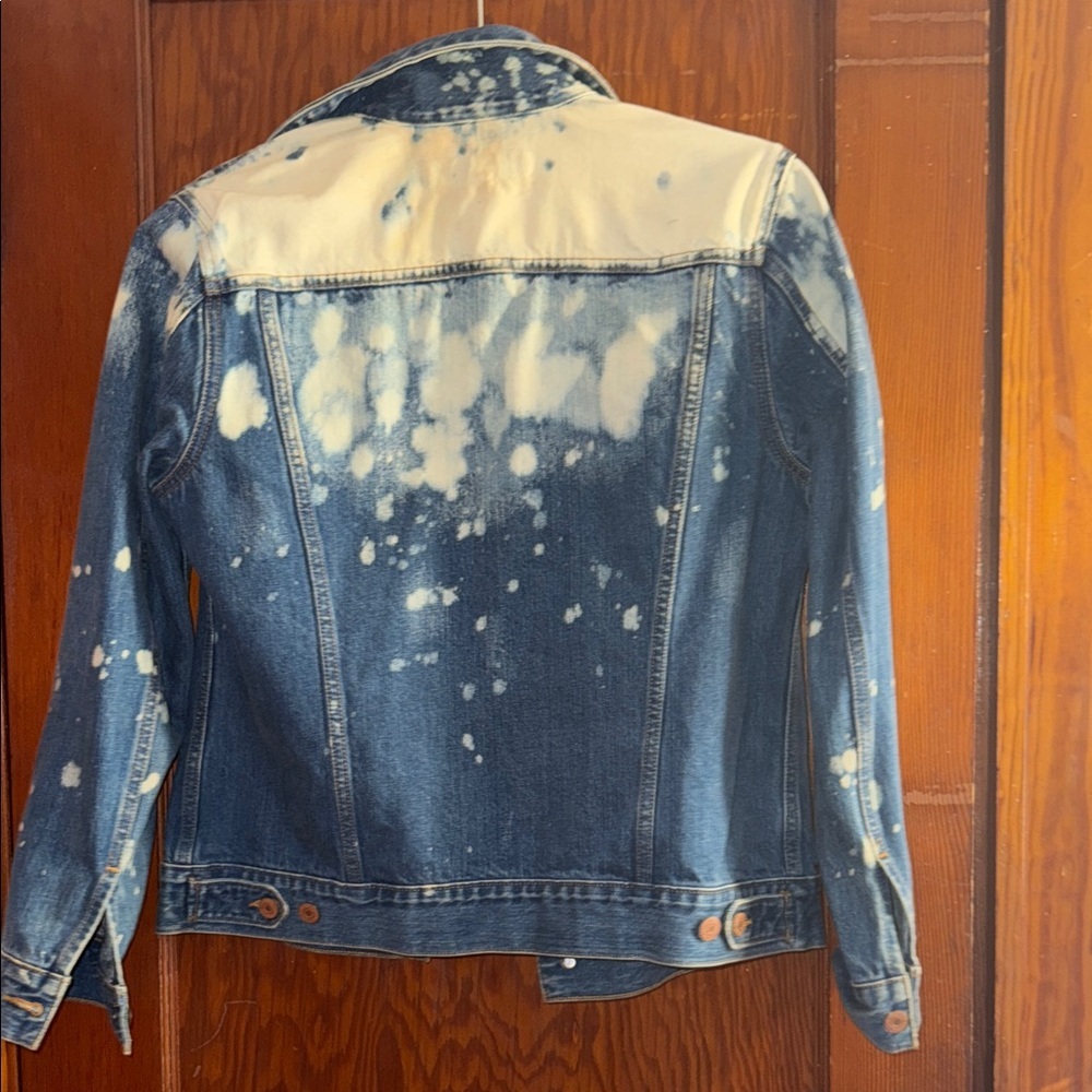 Lucky Brand Vintage Bleached Style Jean Jacket - Picture 6 of 9